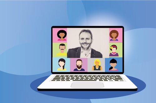 Notebook mit Foto von Prof. Baumann